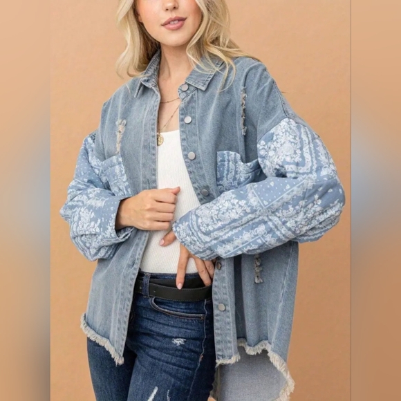 Stylish Blue Denim Jacket for Women - Picture 3 of 8